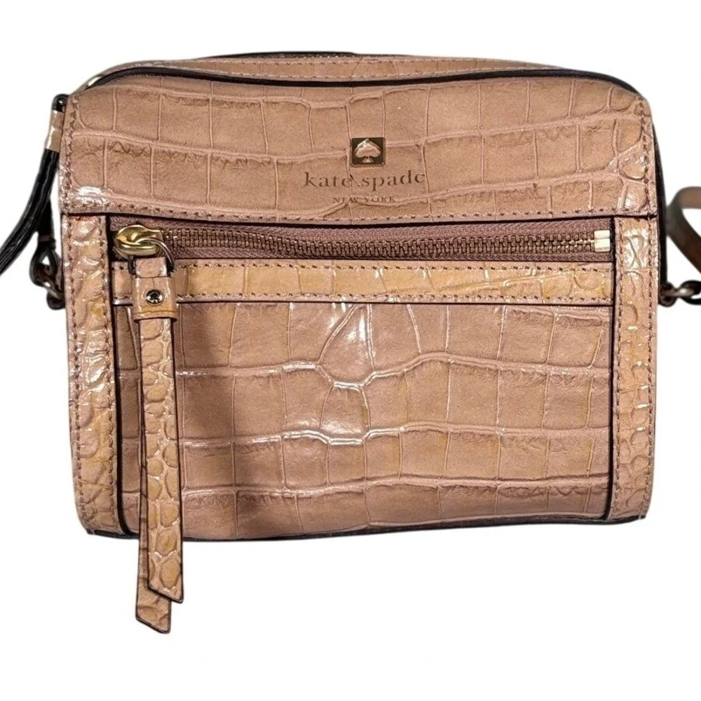 Kate Spade Perri Lane Rosey Beige Croc Embossed Leather Camera Crossbody‎ Bag